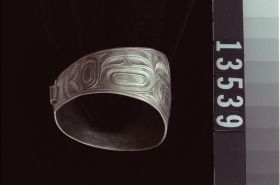 Image representing Bracelet.