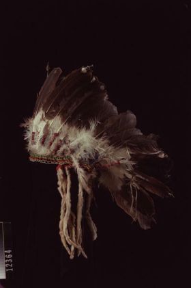 Image representing Headdress.