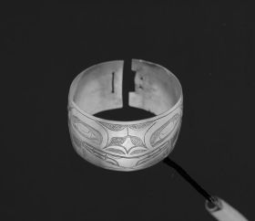 Image representing Bracelet.