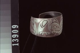 Image representing Bracelet.