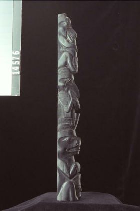 Image representing Pole, argillite.