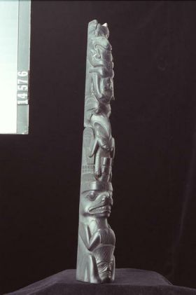 Image representing Pole, argillite.