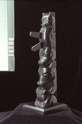 Image representing Pole, argillite.