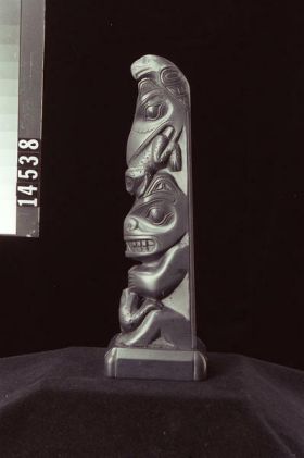 Image representing Pole, argillite.