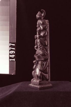 Image representing Pole, argillite.