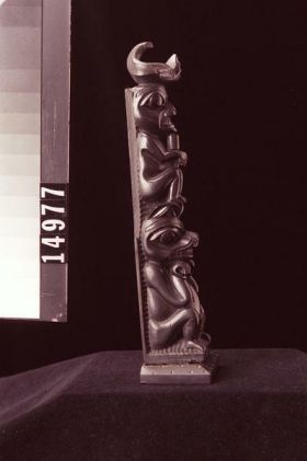 Image representing Pole, argillite.