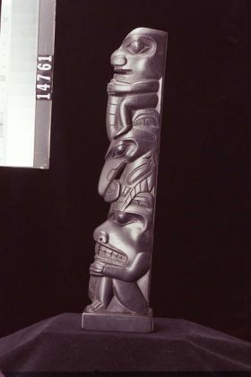 Image representing Pole, argillite.