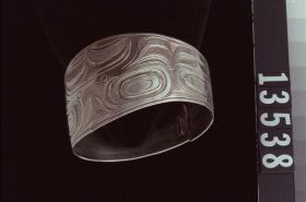 Image representing Bracelet.